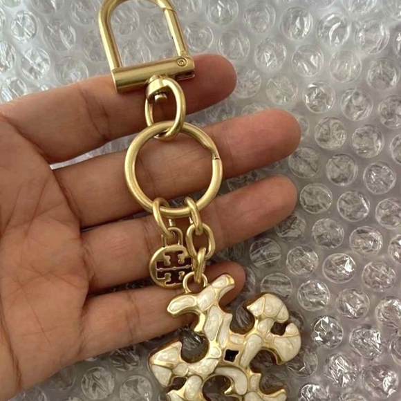 Tory Burch Gold and White Key Holder - Picture 3 of 5